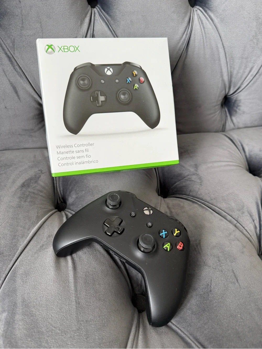 Xbox Wireless Controller in Black - Official Xbox Brand